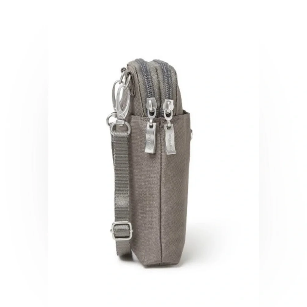 Baggallini Take Two Bryant Mini Crossbody - MISSING WRISTLETexcellent condition - Picture 8 of 11